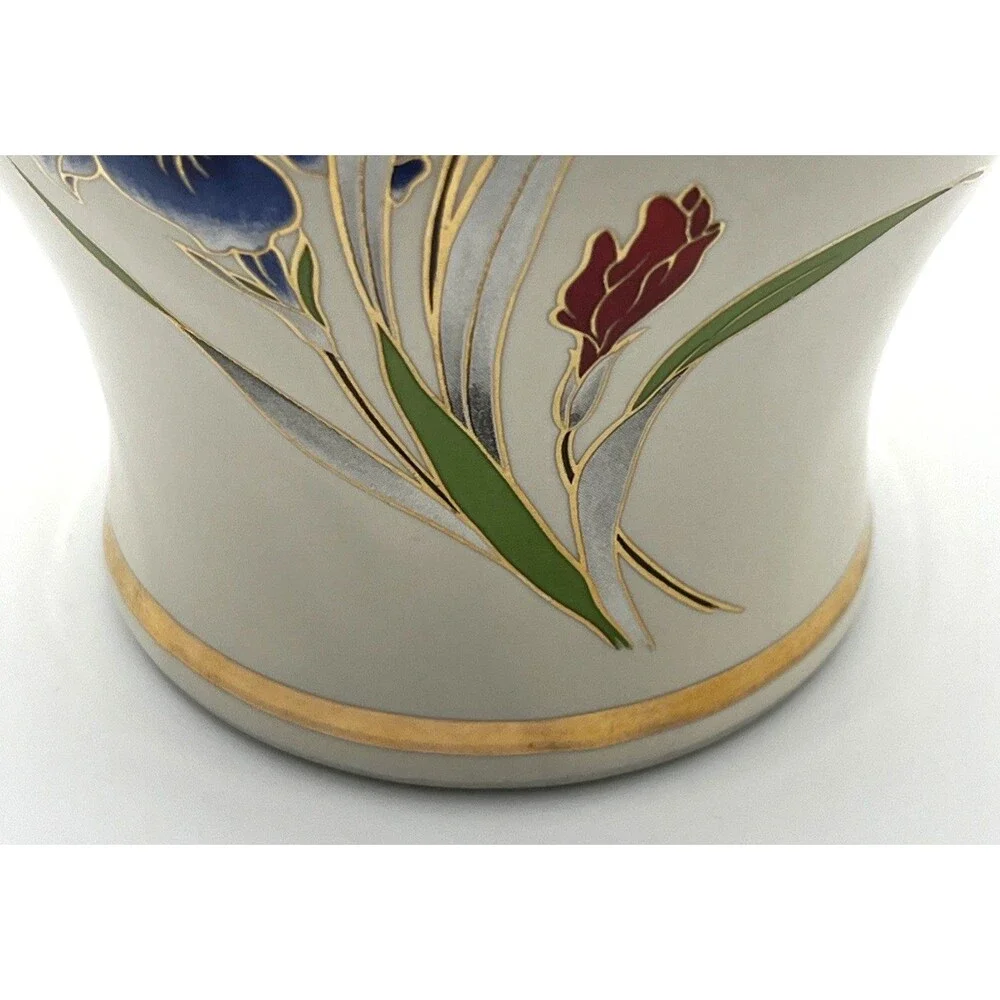 Vtg Chinoiserie Fine China Made in Japan Pink Blue Floral Iris Lidded Ginger Jar